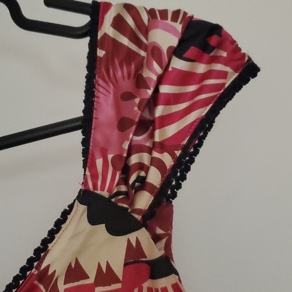 Guess dress, cap sleeves, size small - Picture 3 of 5